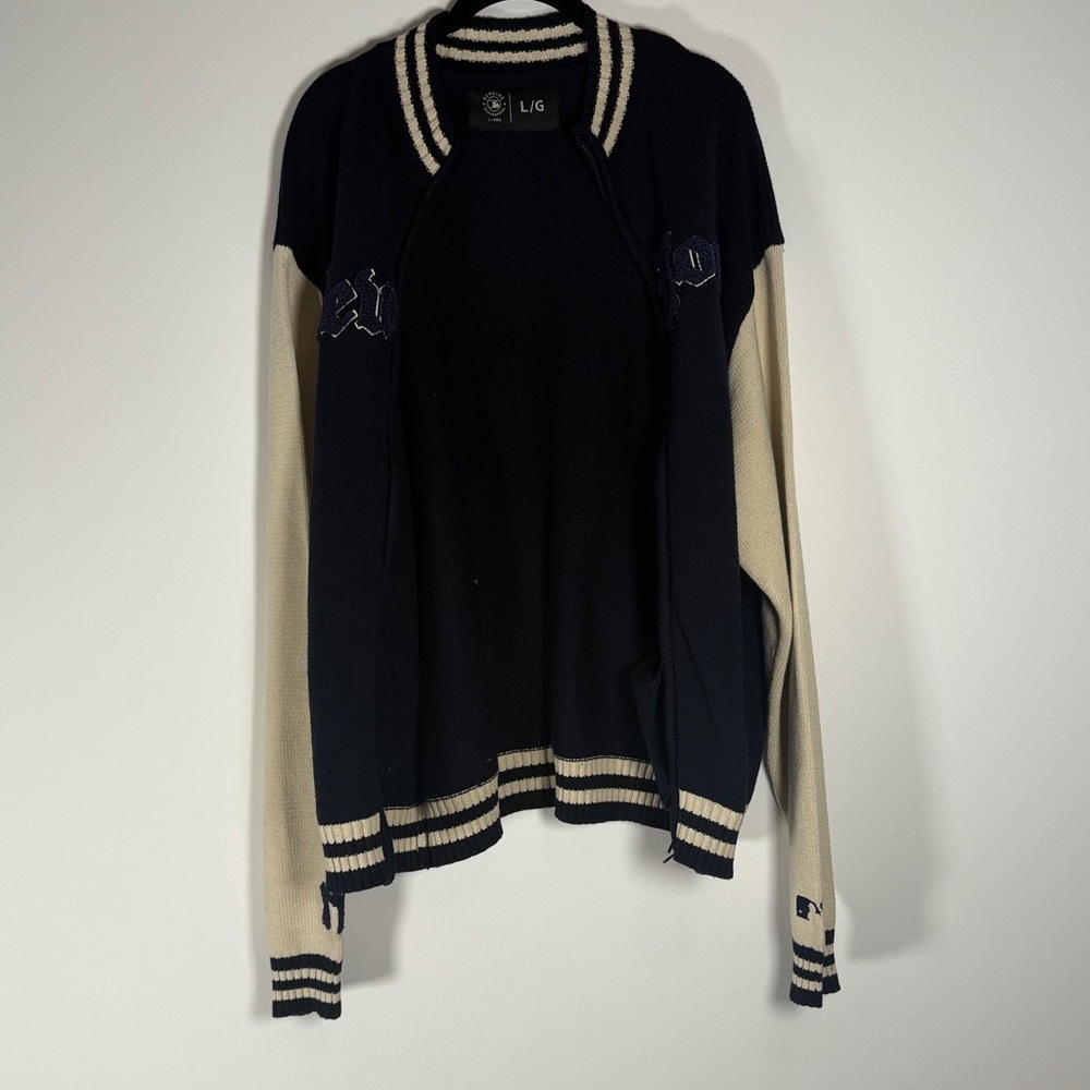 NWOT New York Yankees Navy and Cream Varsity Jacket - Picture 9 of 10